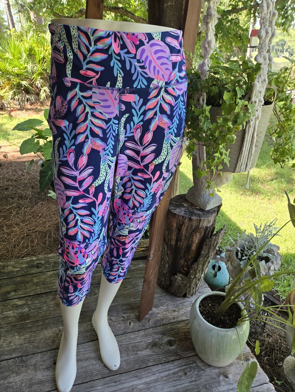 Lilly Pulitzer Luxletic Weekender High Rise Legging In You've Been Spotted Print